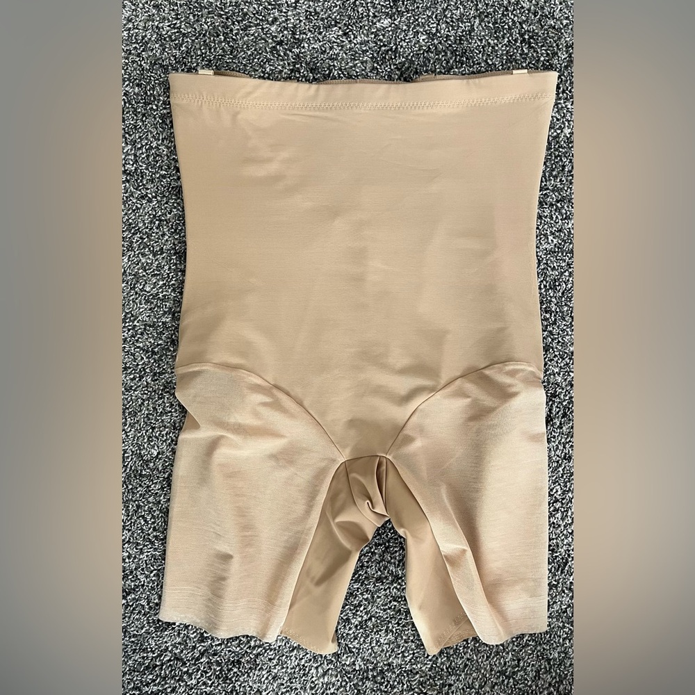 Honeylove nude colored superpower Shapewear shorts size 2X new with out tags